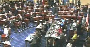 US Senate approves legislation on Iran sanctions 